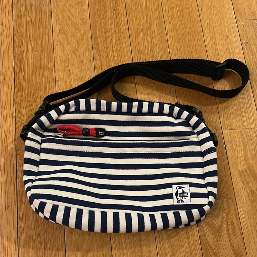 Vintage Chums Crossbody Bag Blue And white stripes